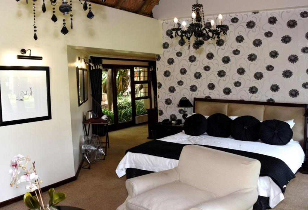 Lourie Lodge Sandton Esterno foto
