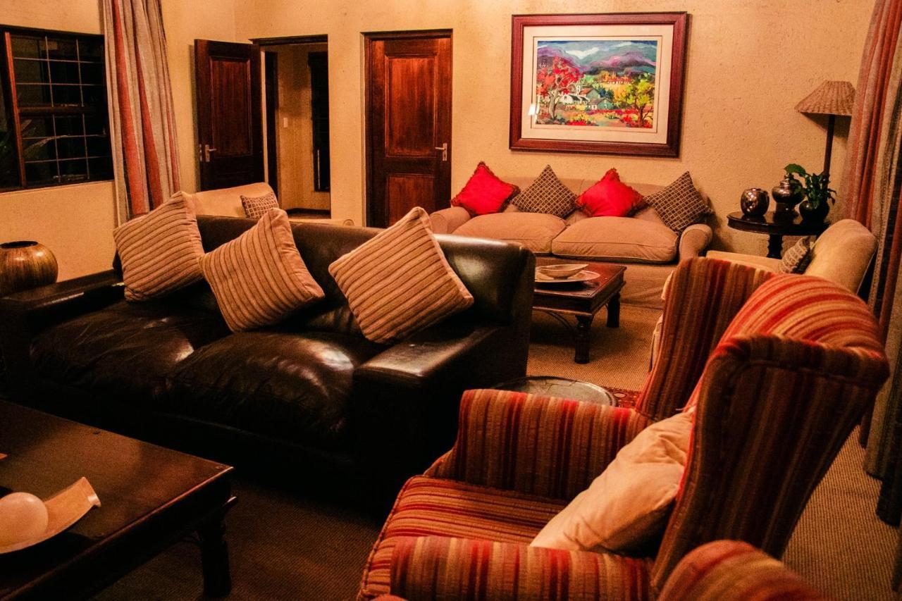 Lourie Lodge Sandton Esterno foto