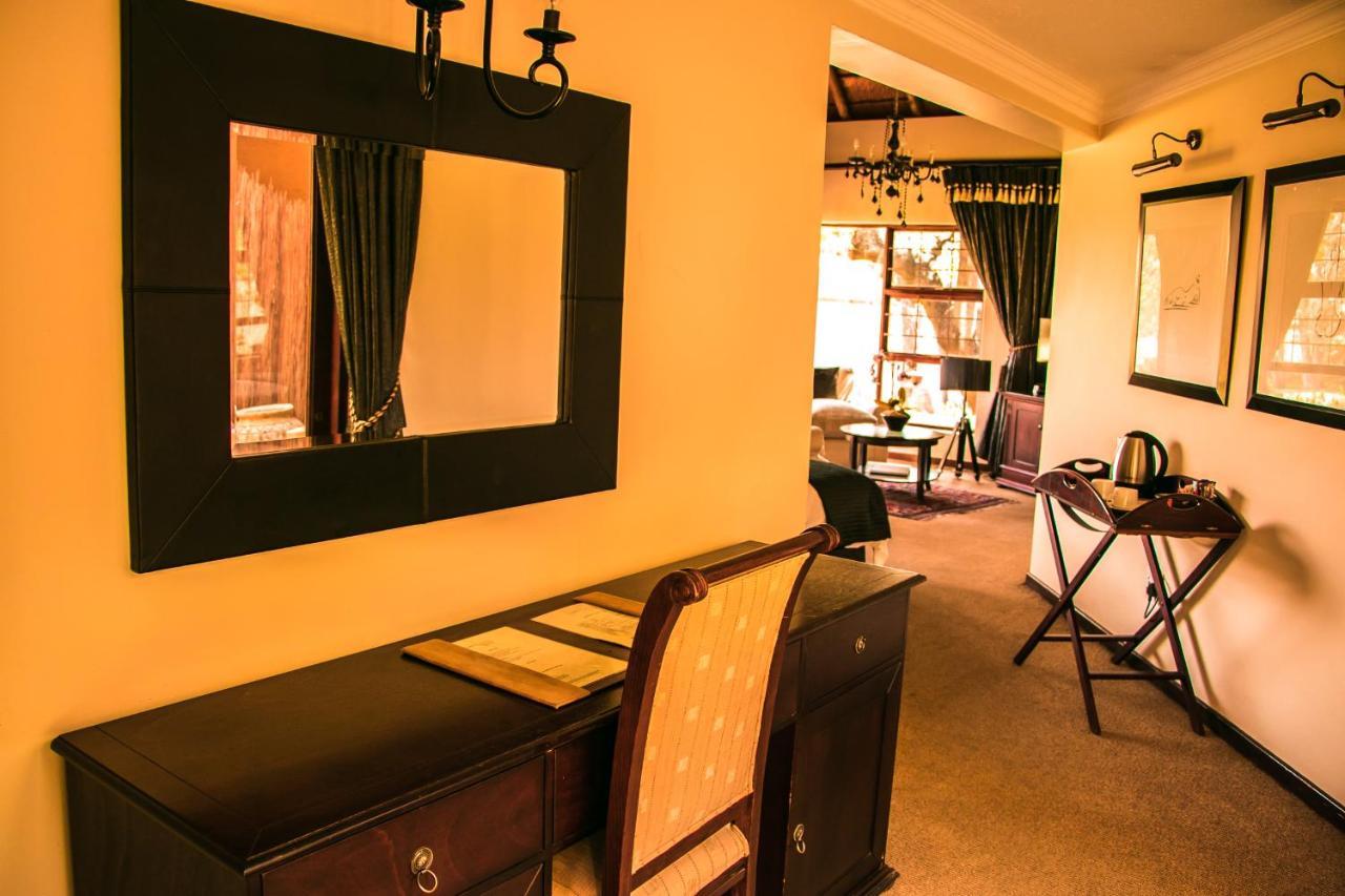 Lourie Lodge Sandton Esterno foto