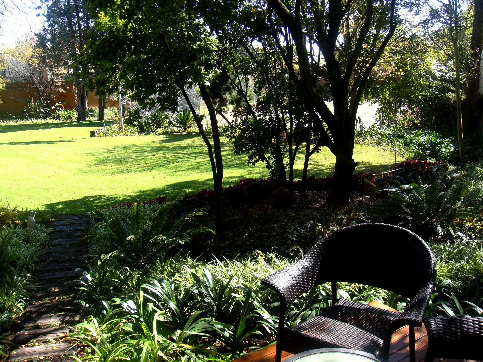 Lourie Lodge Sandton Esterno foto